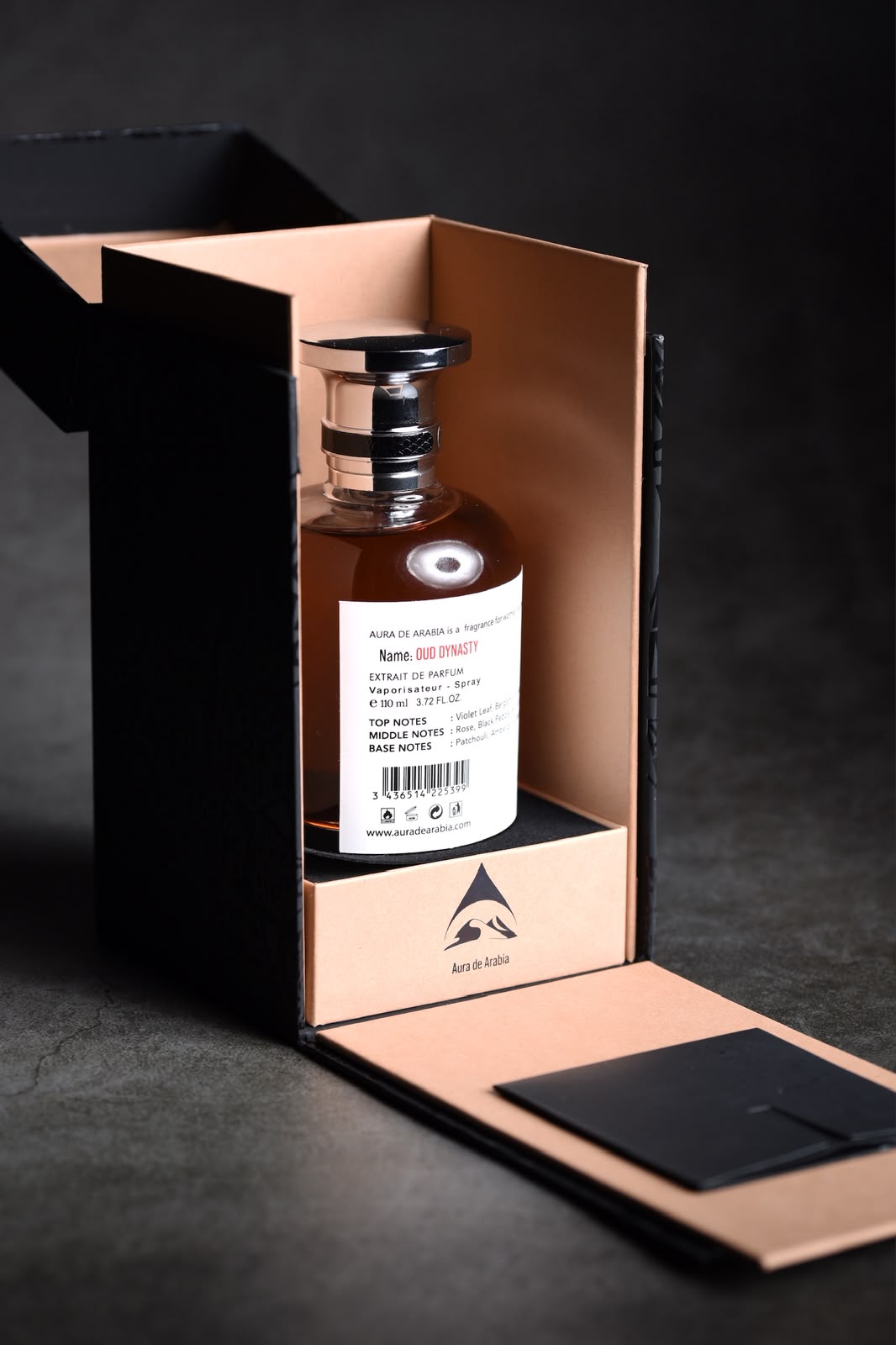 OUD DYNASTY bottle in box